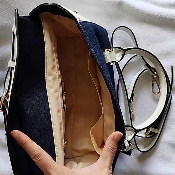 Samantha & Chouette Crossbody/Top Handle - Picture 3 of 6